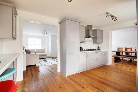 24 Albert Gardens, Church Langley, Harlow, CM17 9QF