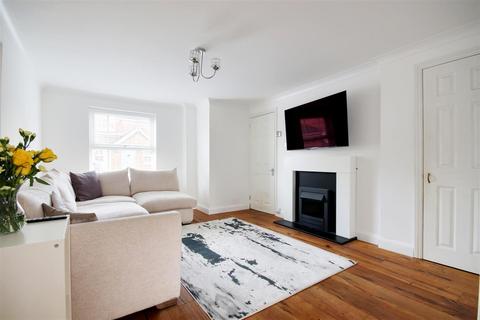 24 Albert Gardens, Church Langley, Harlow, CM17 9QF