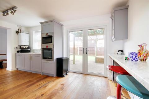 24 Albert Gardens, Church Langley, Harlow, CM17 9QF