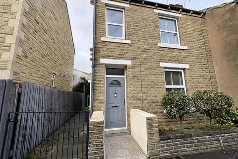 3 bedroom house for sale, Gordon Street, Elland