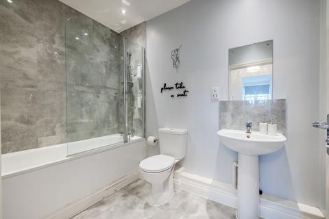 Flat 19, Malvern House, 2 Foxley Road, Kenley, CR8 5FE