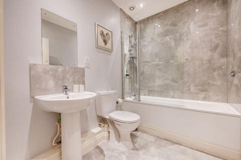 Flat 19, Malvern House, 2 Foxley Road, Kenley, CR8 5FE