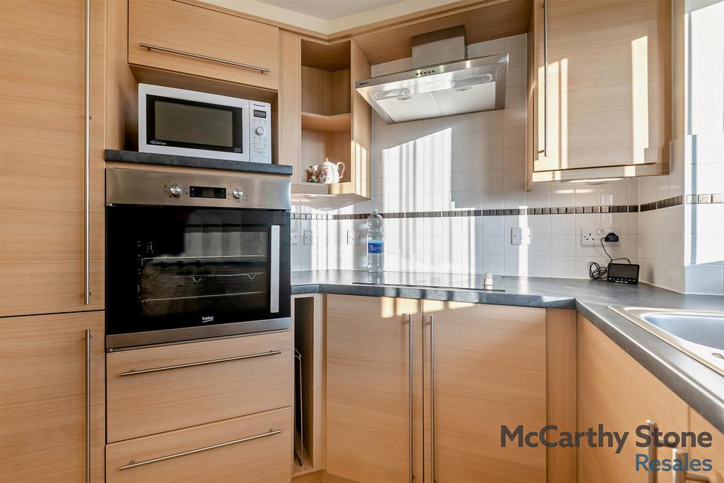 8633498-interior12-800.jpg