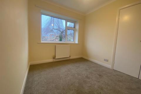 3 bedroom house to rent, Mossburn Drive, Hovingham, York