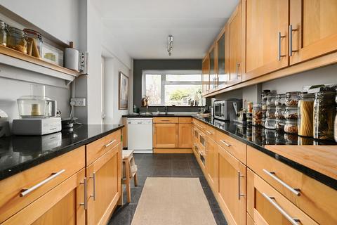 4 bedroom semi-detached house for sale, Hailsham BN27