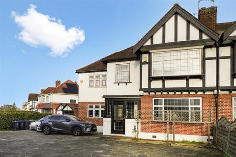 5 bedroom semi-detached house to rent, Watford Road, Harrow