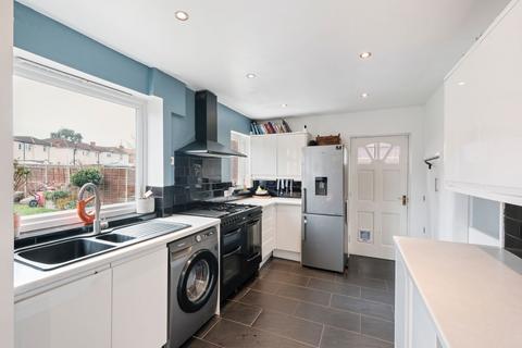 44 Bunns Road, Worcester, WR5 3AS
