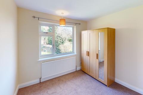 3 bedroom terraced house to rent, Adel Drive, Gedling, Nottingham, Nottinghamshire, NG4