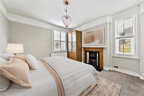 3 bedroom apartment for sale, Upper Richmond Road West, London, SW14