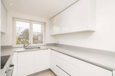 1 bedroom flat for sale, Brougham Road, London W3