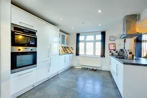 4 bedroom detached house for sale, Church Lane, Bulwell, Nottingham