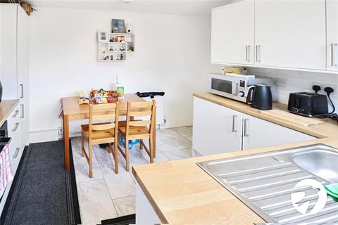 3 Elmhurst, Belvedere, DA17 5PH