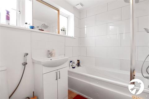 3 Elmhurst, Belvedere, DA17 5PH