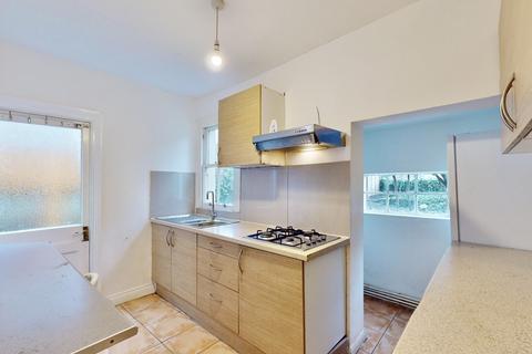 3 bedroom flat for sale, Buckley Road, Kilburn, NW6