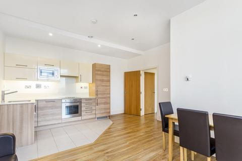 2 bedroom flat to rent, Cornell Square, London, SW8