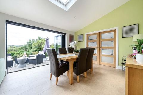 5 Howard Road, Coulsdon, CR5 2EB