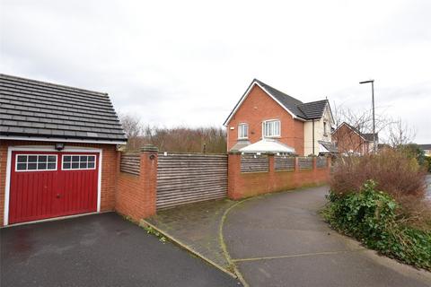 4 bedroom detached house to rent, Kenmore Close, Wardley, NE10