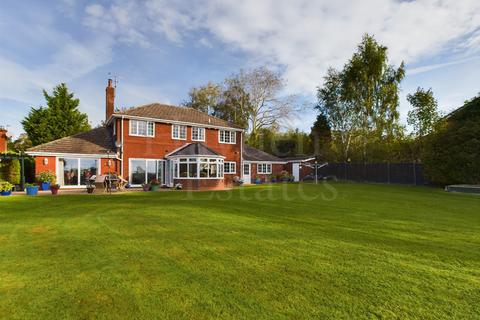 Sedgemoor The Square, Stottesdon, Kidderminster, DY14 8UB