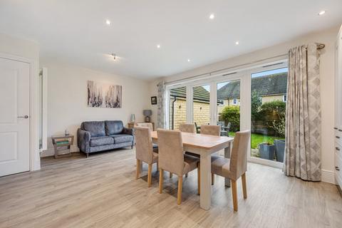7 Bletchley Road, Horsforth, Leeds, LS18 4FG