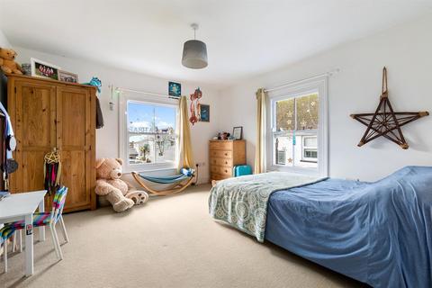 Fernwood King Edward Road, Axminster, EX13 5PP