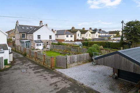 Fernwood King Edward Road, Axminster, EX13 5PP
