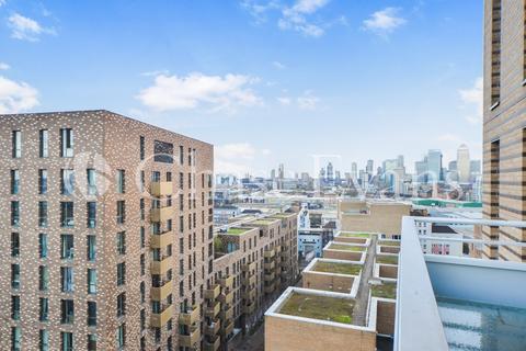 3 bedroom flat for sale, Ivy Point, Hannaford Walk, St. Andrew's, Bromley-By-Bow, London, E3