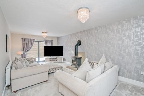 8a Westbury Close, Bradford, BD4 8PD
