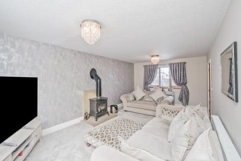 8a Westbury Close, Bradford, BD4 8PD