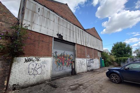 Warehouse to rent, Albion Parade, Gravesend