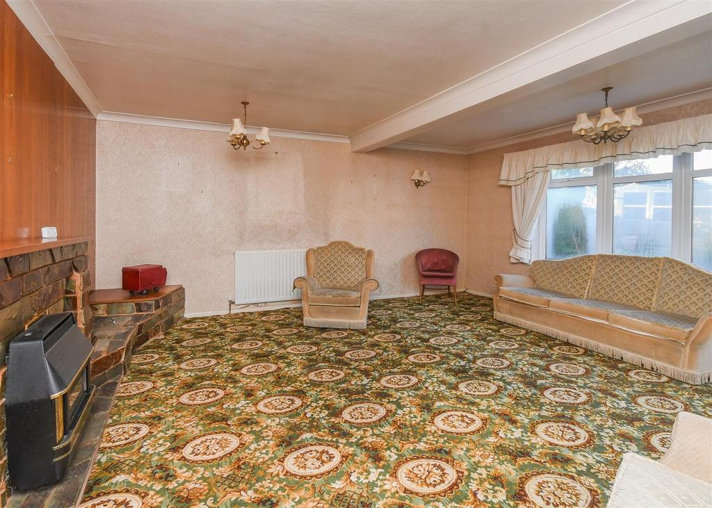 9 Balmoral Drive - Living Room Rev A.jpg