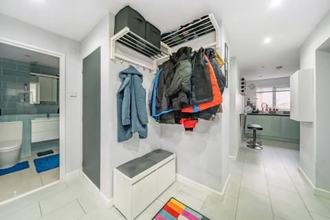 14 Jasmine Grove, London, SE20 8JW