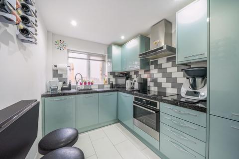 14 Jasmine Grove, London, SE20 8JW