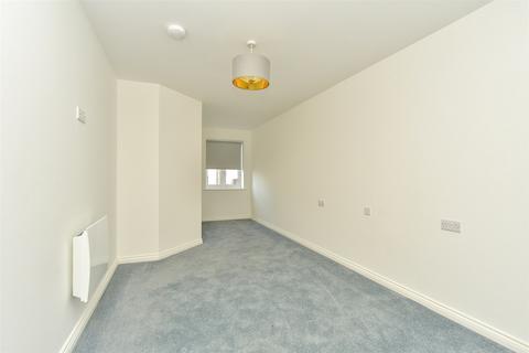 1 bedroom ground floor flat for sale, High Street, Rainham, Gillingham, Kent