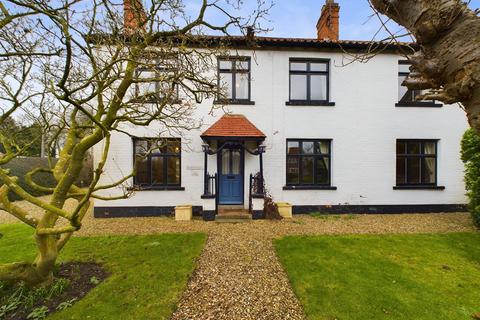 4 bedroom cottage for sale, 104 Front Street, Lockington, Driffield, YO25 9SH