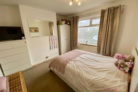 20 Grasmere Road, Bradford, BD2 4HU