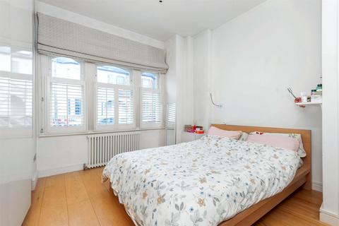 2 bedroom flat for sale, Stephendale Road, London, SW6