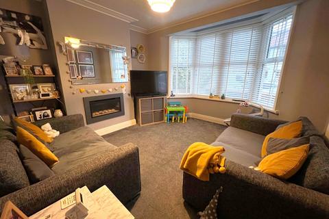 3 bedroom semi-detached house for sale, Coniston Avenue, Fleetwood FY7