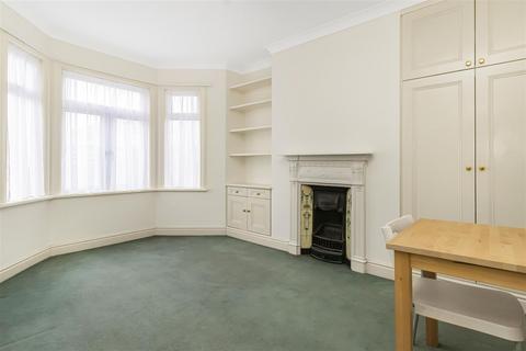 3 bedroom terraced house for sale, Kingthorpe Terrace, Neasden