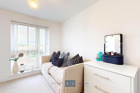 2 bedroom apartment for sale, Luna Court, Loughton IG10