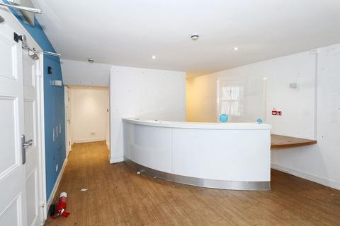 4 bedroom end of terrace house for sale, 43 High Street, Sturry, Kent, CT2 0BD