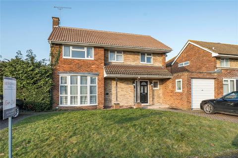 4 bedroom detached house to rent, Field End, Woking GU24