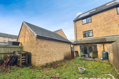 34 Divot Way, Basingstoke, RG24 9YE