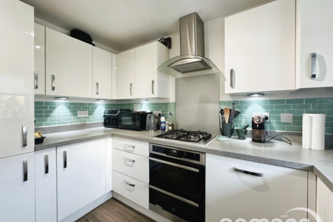 34 Divot Way, Basingstoke, RG24 9YE