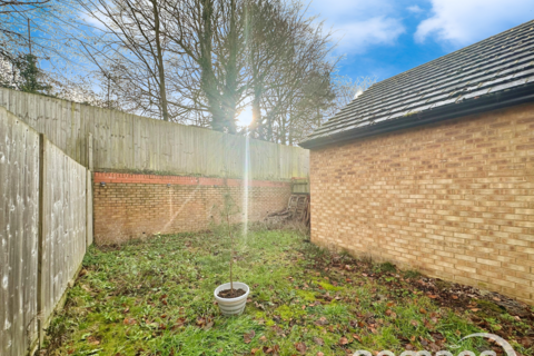34 Divot Way, Basingstoke, RG24 9YE