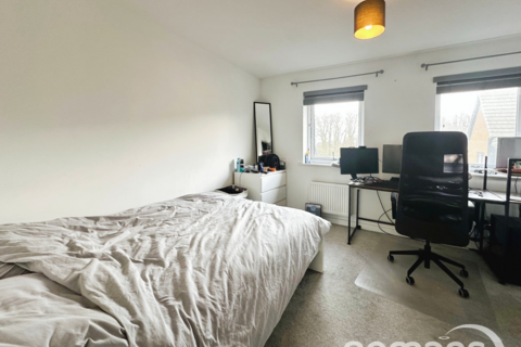 34 Divot Way, Basingstoke, RG24 9YE