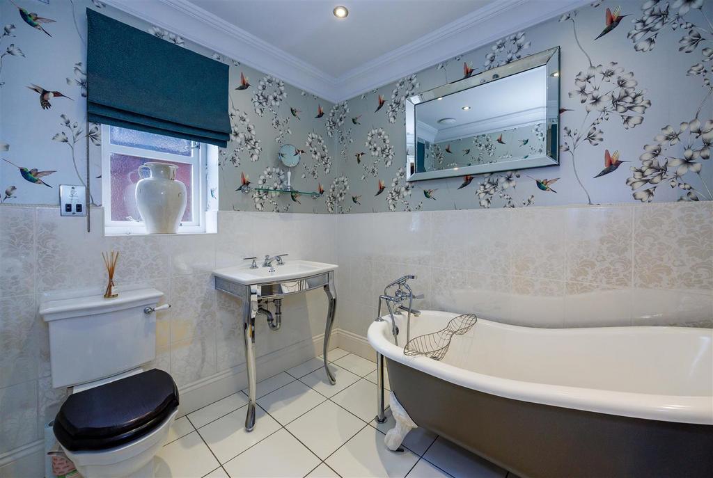 En Suite 1 N9 A2673.jpg