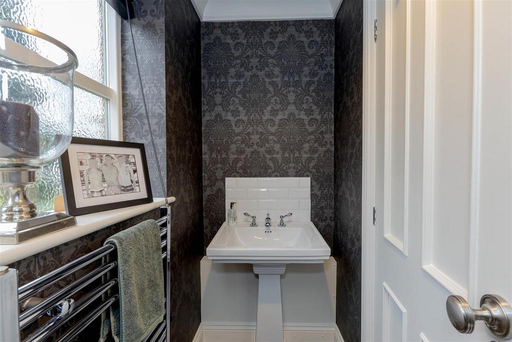 Guest cloakroom 1 1 N9 A2523-CR3-20250118-Dx O Deep PR