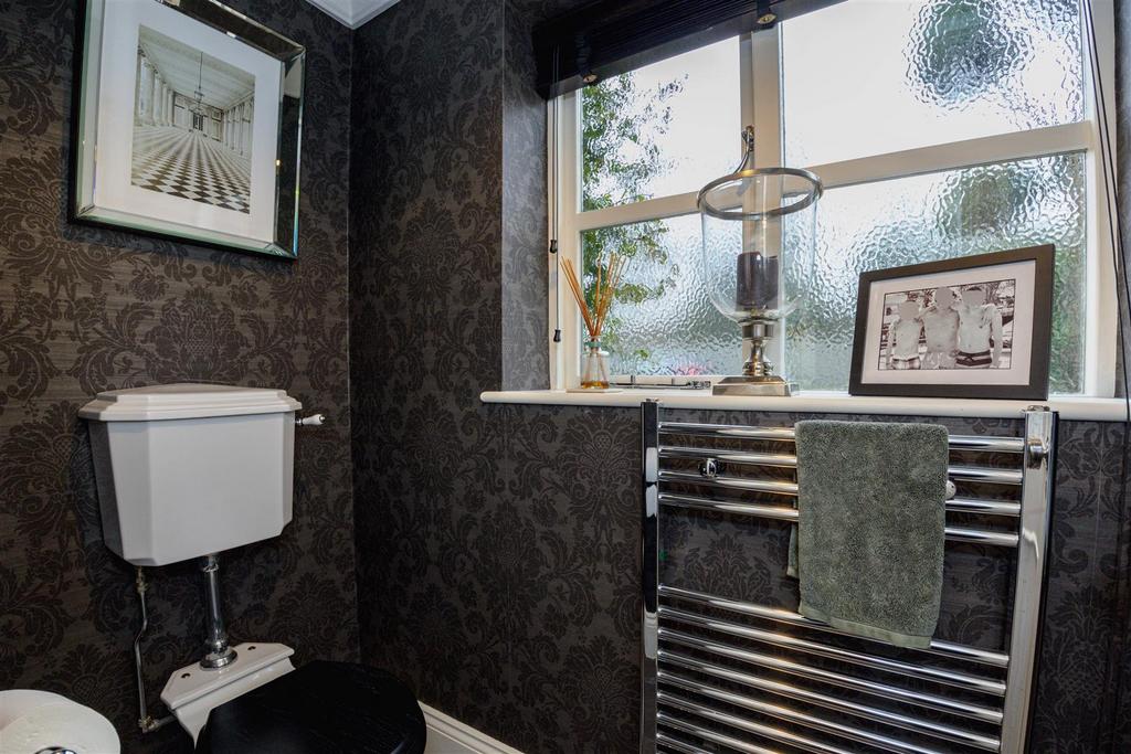 Guest cloakroom 1.1 1 N9 A2537.jpg