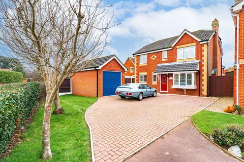 4 bedroom detached house for sale, Martham Road, Hemsby