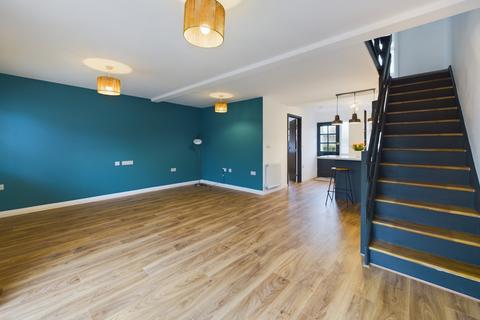 53 Cliveden Close, Cambridge, CB4 3LX